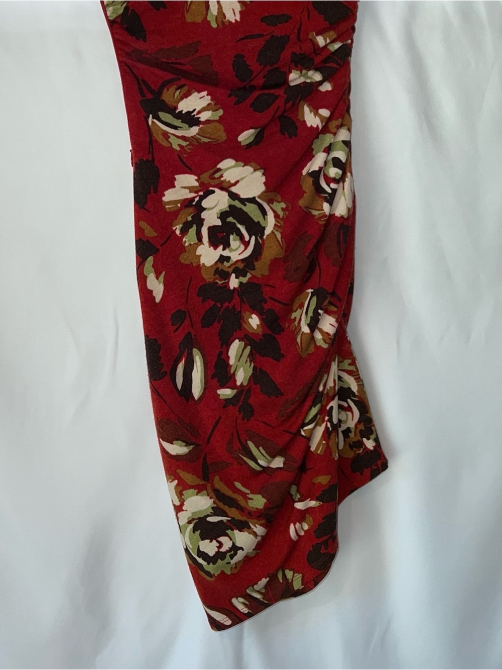 Cache Red Floral Dress with V-Neck - Picture 11 of 14